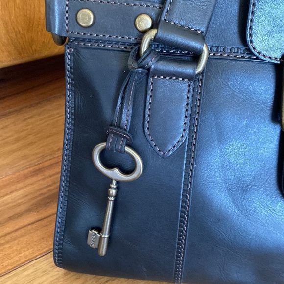 Fossil Vintage Revival Satchel - Picture 7 of 11